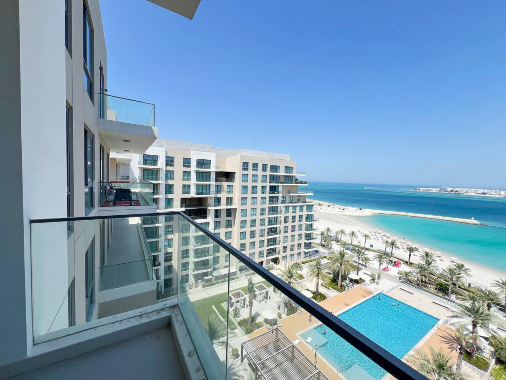 Luxurious 3 BR with Maid Room and Sea View