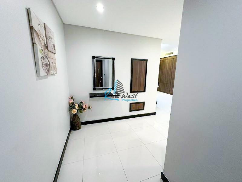 WhatsApp Image 2024-12-03 at 12.28.03