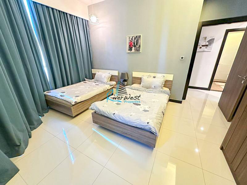 WhatsApp Image 2024-12-03 at 12.28.04