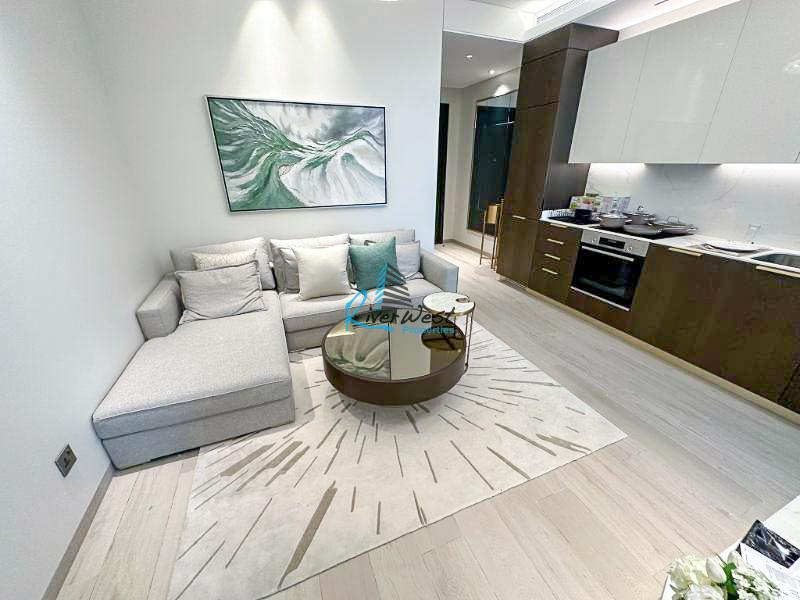 WhatsApp Image 2024-12-24 at 18.10.57 (1)