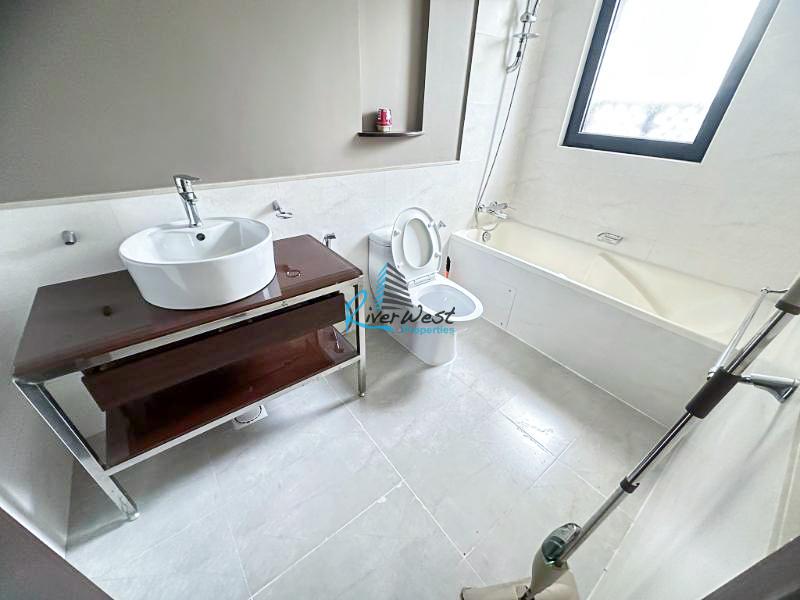 WhatsApp Image 2025-02-15 at 11.59.35 (2)