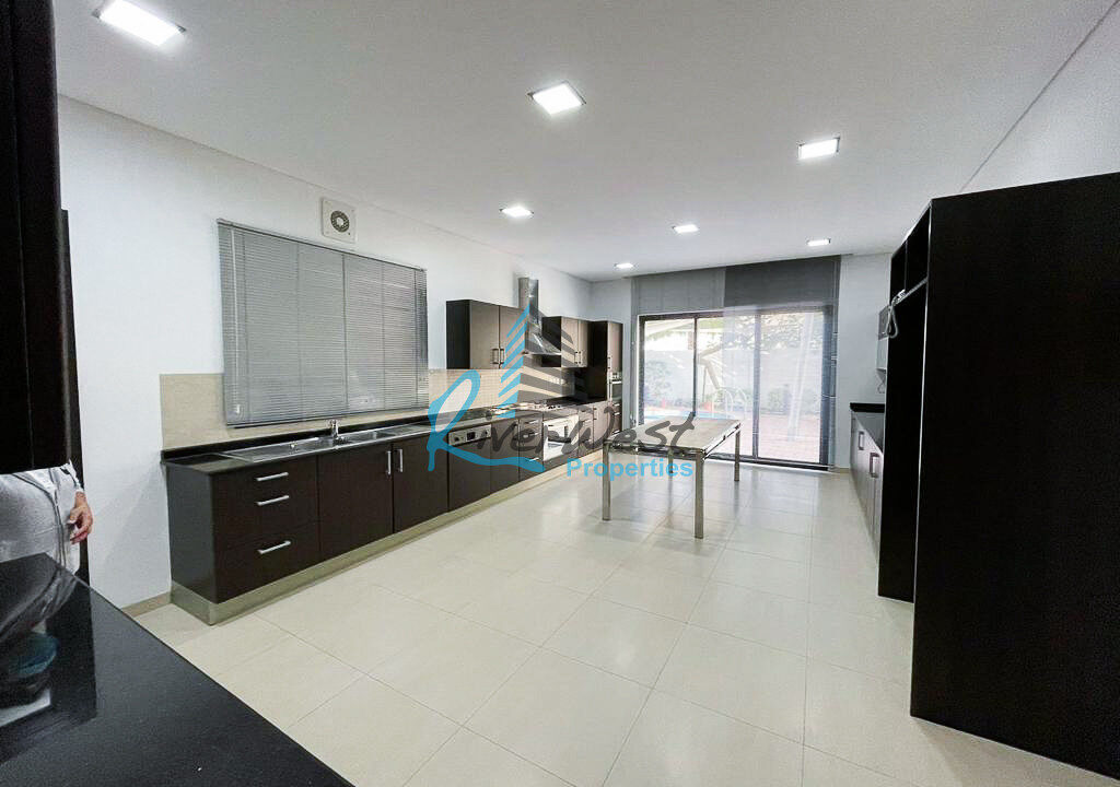 412b8081-dc34-44a4-998a-5948983bf0e0-15ff5340-4bc3-4213-a9d0-09a426cfd916