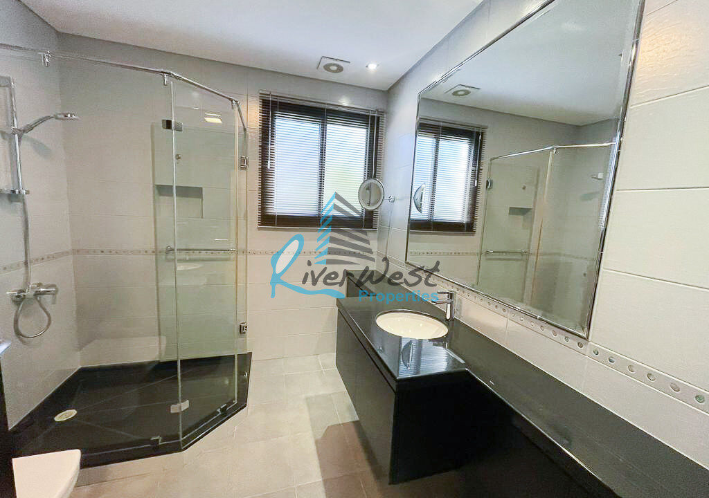 72c0e564-5a42-4310-9122-2383821b558a-9a5c1ce5-fb0b-43b3-874d-44864396c1e3