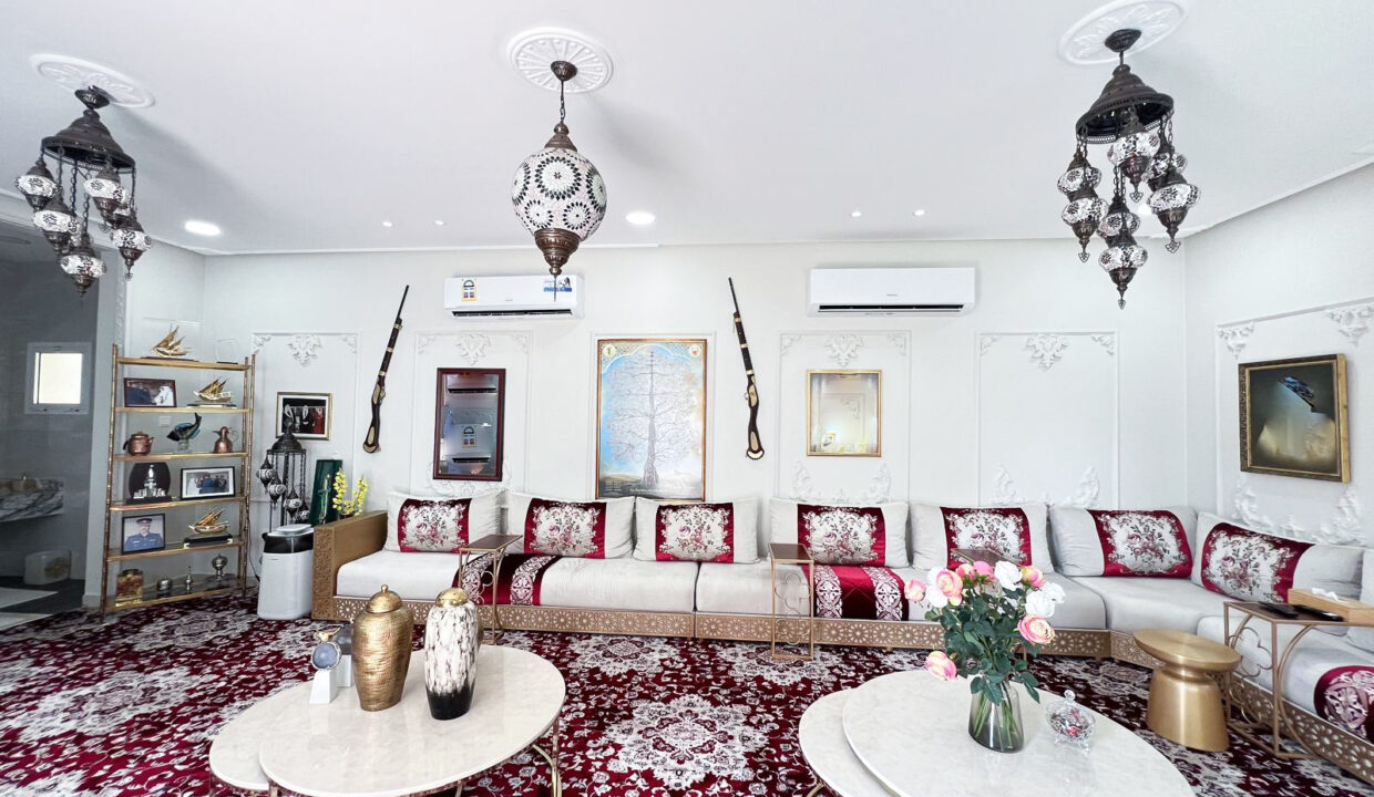 WhatsApp Image 2025-02-23 at 10.18.00 (1)