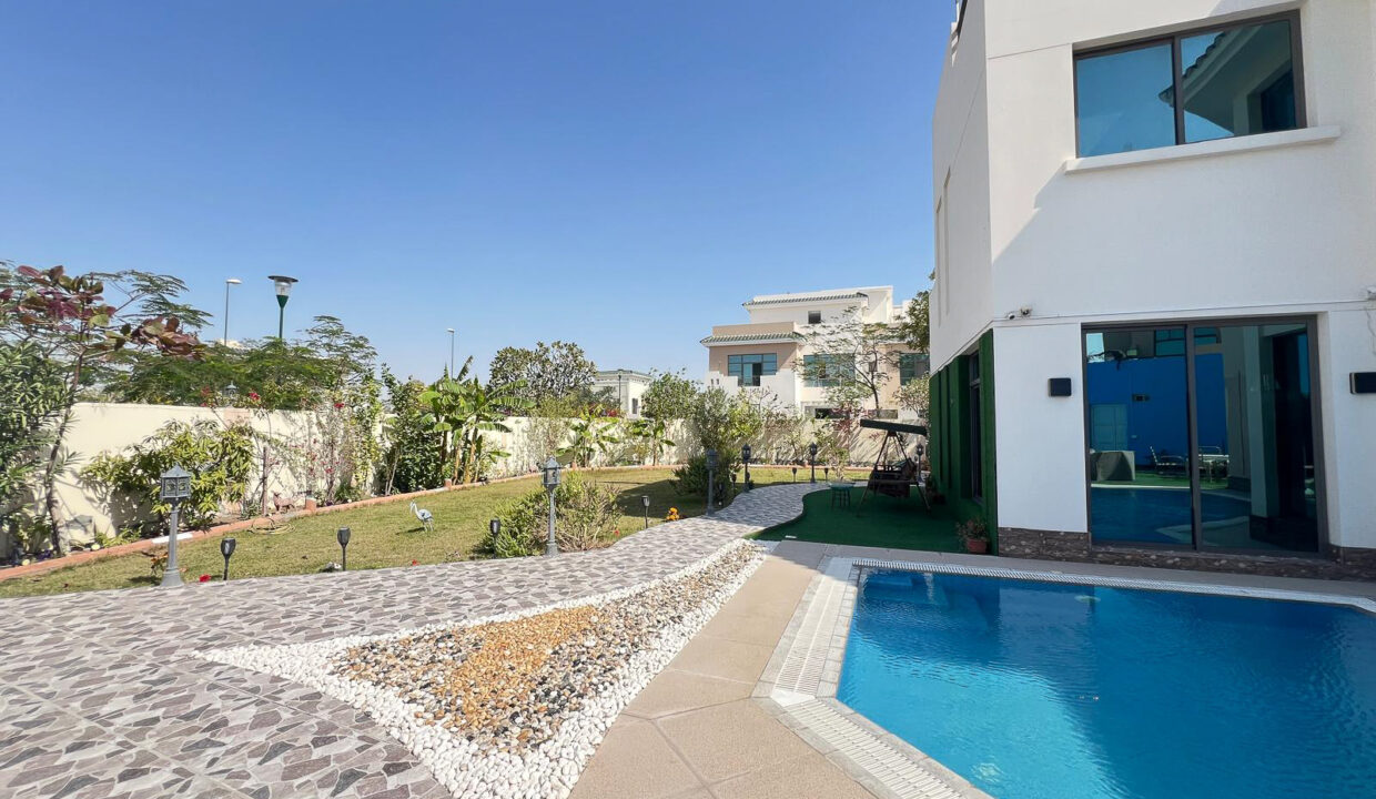 WhatsApp Image 2025-02-23 at 10.18.01 (1)