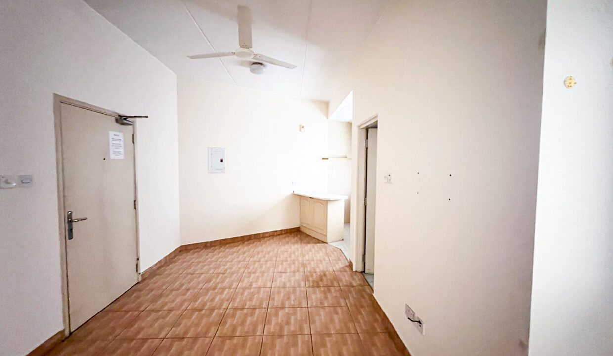 WhatsApp Image 2025-03-23 at 13.18.08