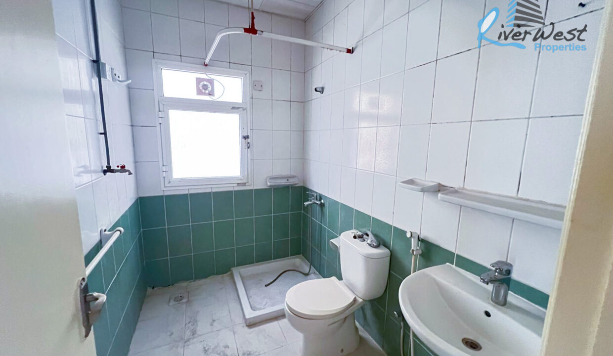 WhatsApp Image 2025-03-23 at 13.18.10