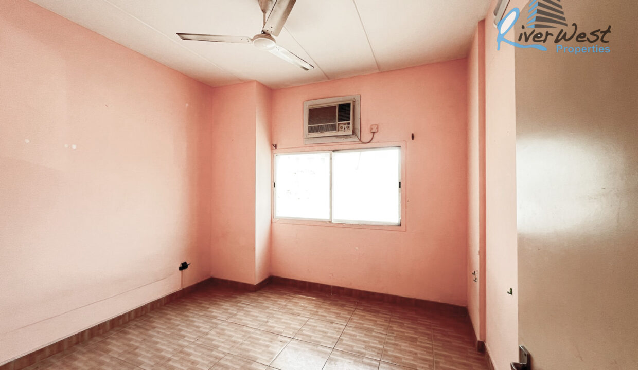 WhatsApp Image 2025-03-23 at 13.18.10 (2)