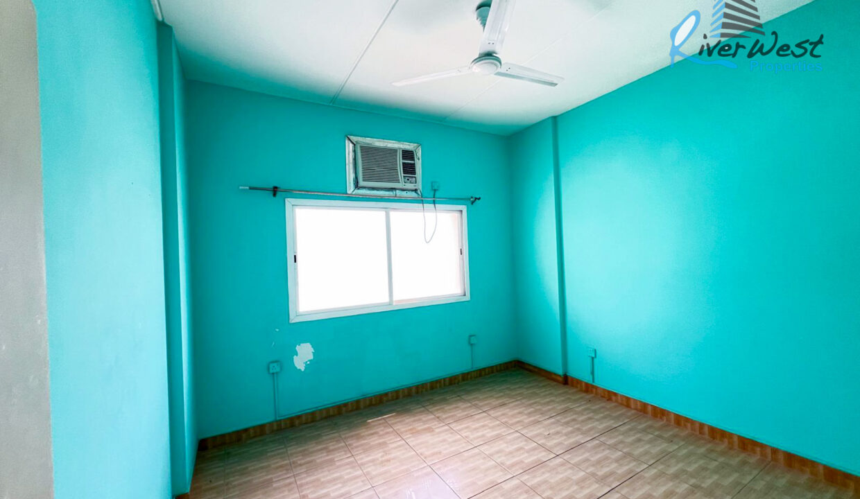 WhatsApp Image 2025-03-23 at 13.18.10 (4)