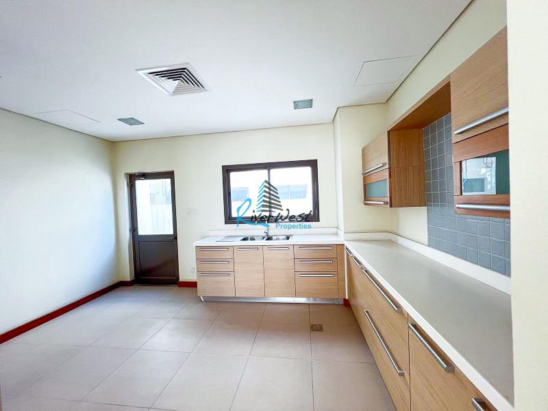 WhatsApp Image 2025-03-24 at 09.22.40 (3)