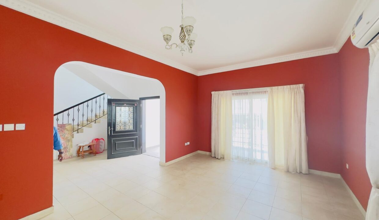 WhatsApp Image 2025-04-08 at 10.51.27