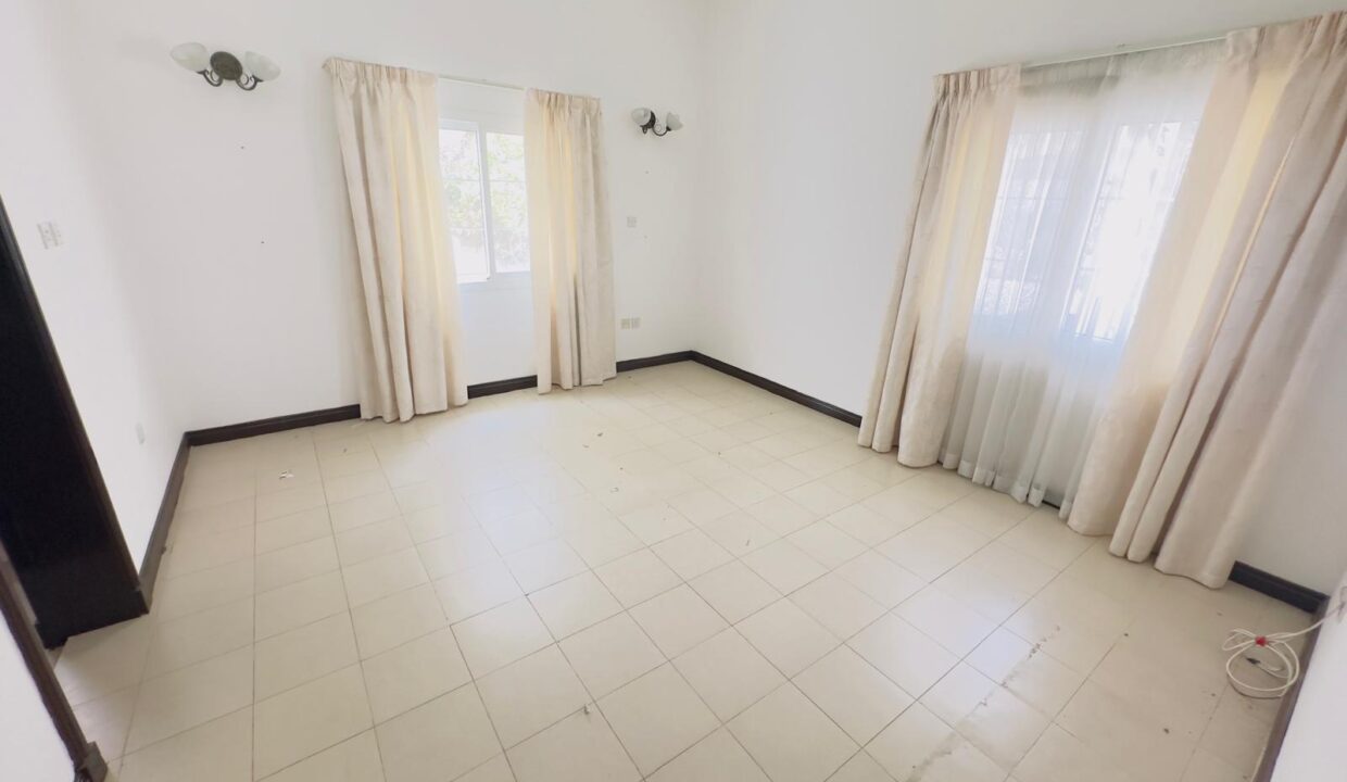 WhatsApp Image 2025-04-08 at 10.51.27 (2)