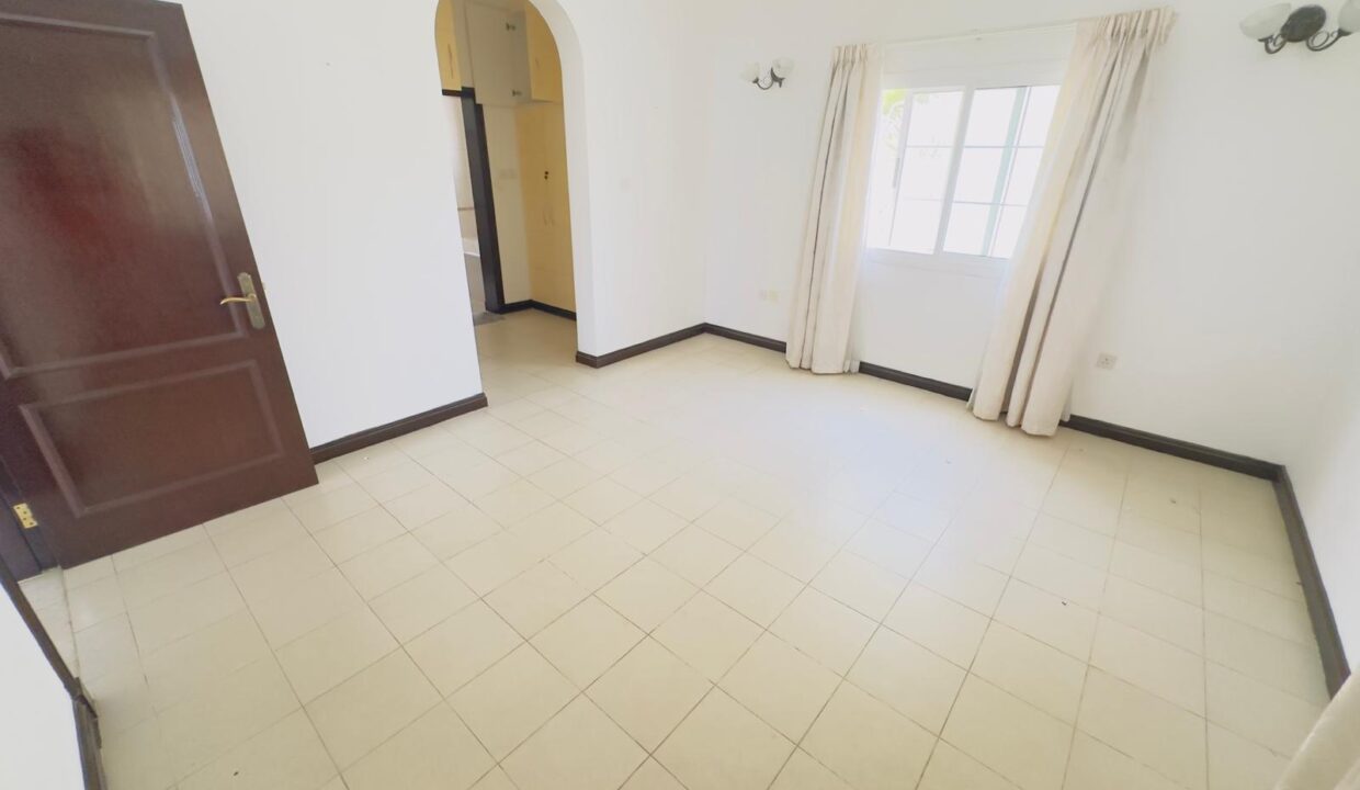 WhatsApp Image 2025-04-08 at 10.51.27 (3)