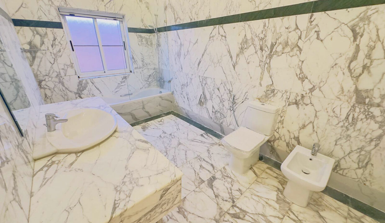 WhatsApp Image 2025-04-09 at 11.00.00 (5)