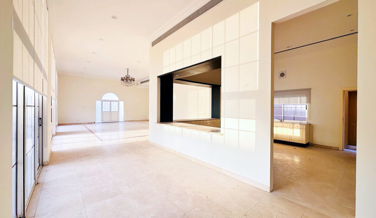 WhatsApp Image 2025-04-09 at 11.00.00 (9)