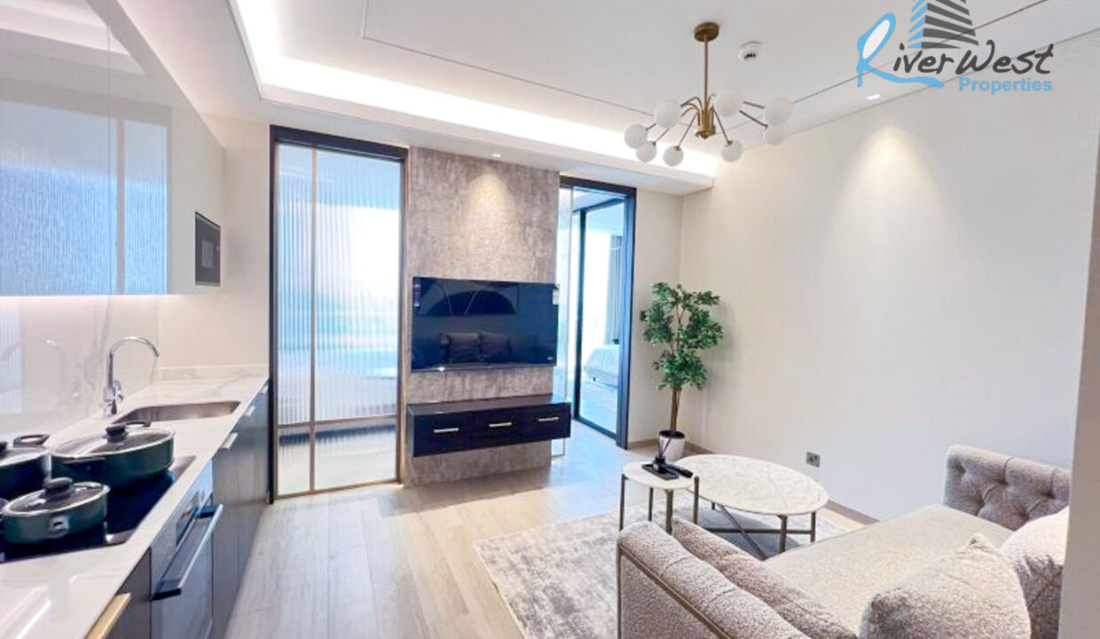 WhatsApp Image 2025-04-28 at 10.17.32 (1)