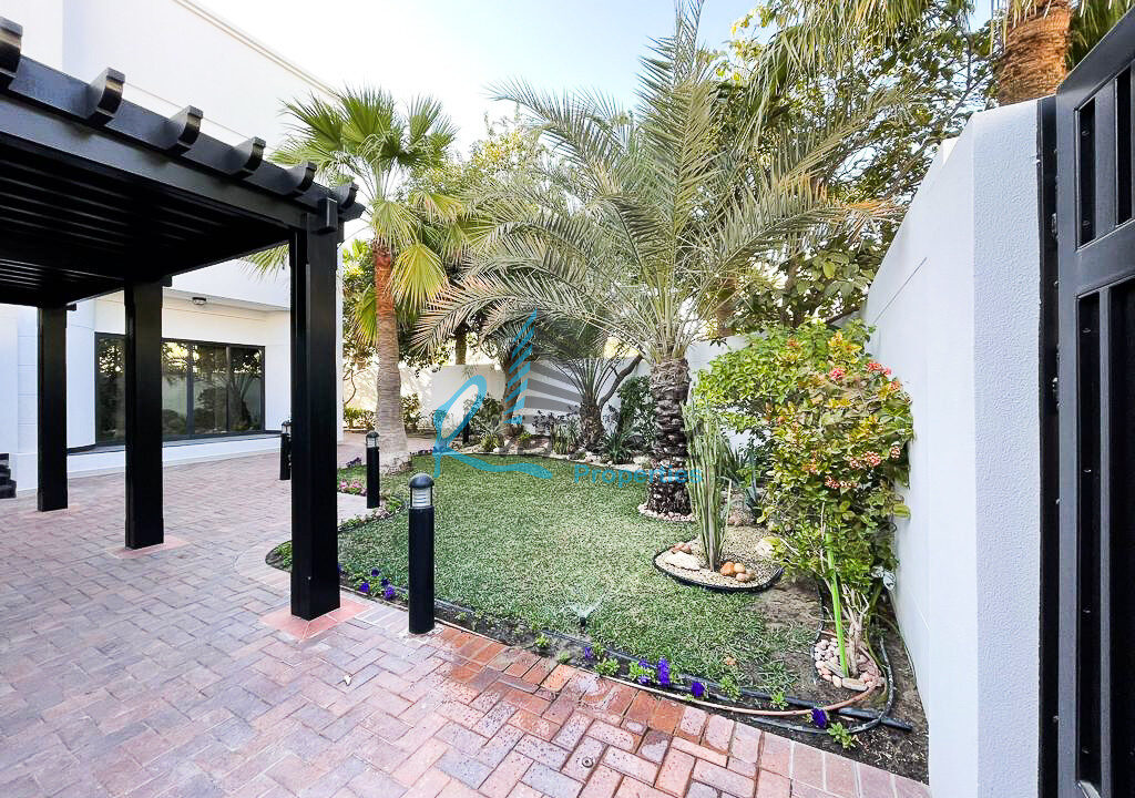 bab6cfe8-038f-4f15-bfb2-482a47f0319d-7f879b9b-6ca8-4cca-87c2-2e346b317504