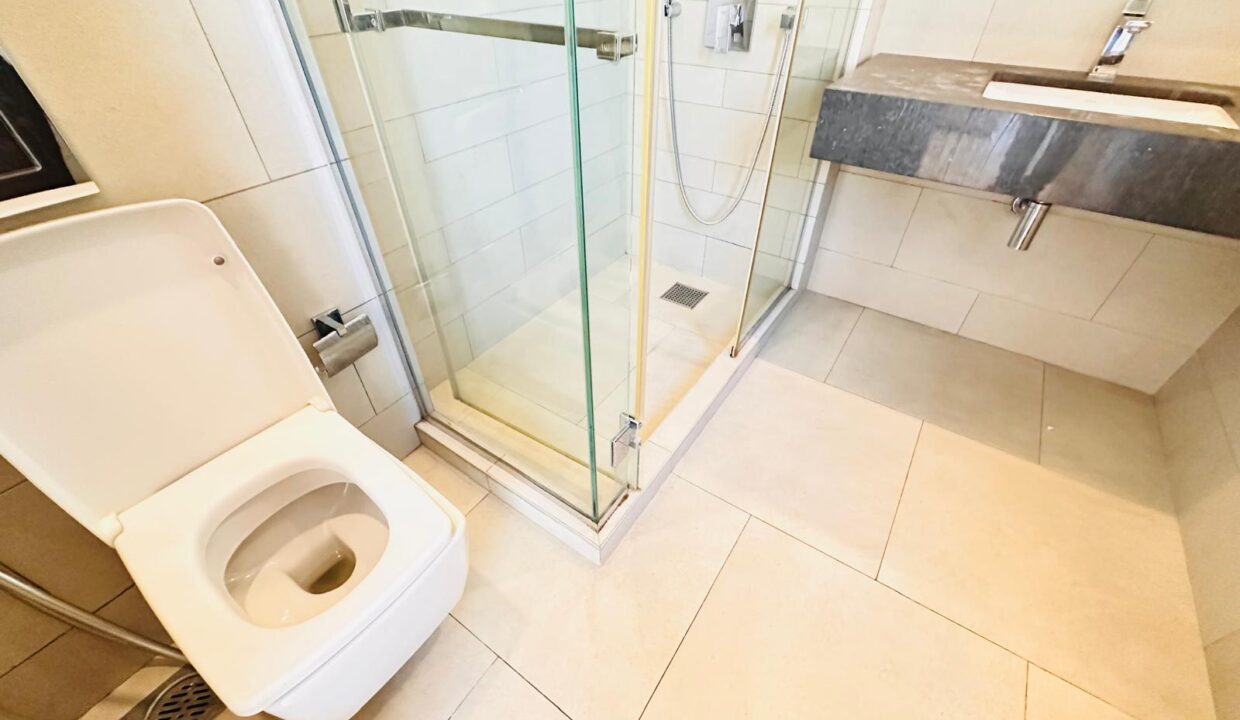 WhatsApp Image 2025-04-27 at 11.31.30 (9)