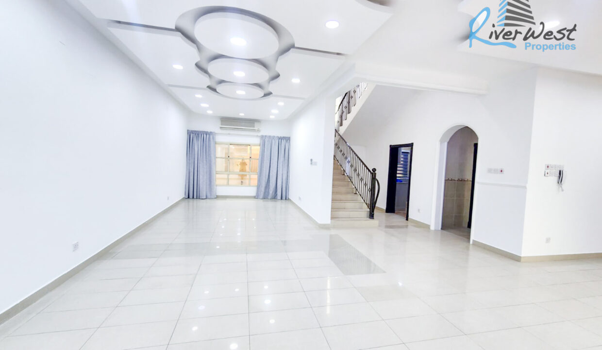 WhatsApp Image 2025-06-11 at 15.47.53 (1)