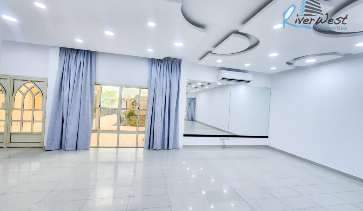 WhatsApp Image 2025-06-11 at 15.47.54