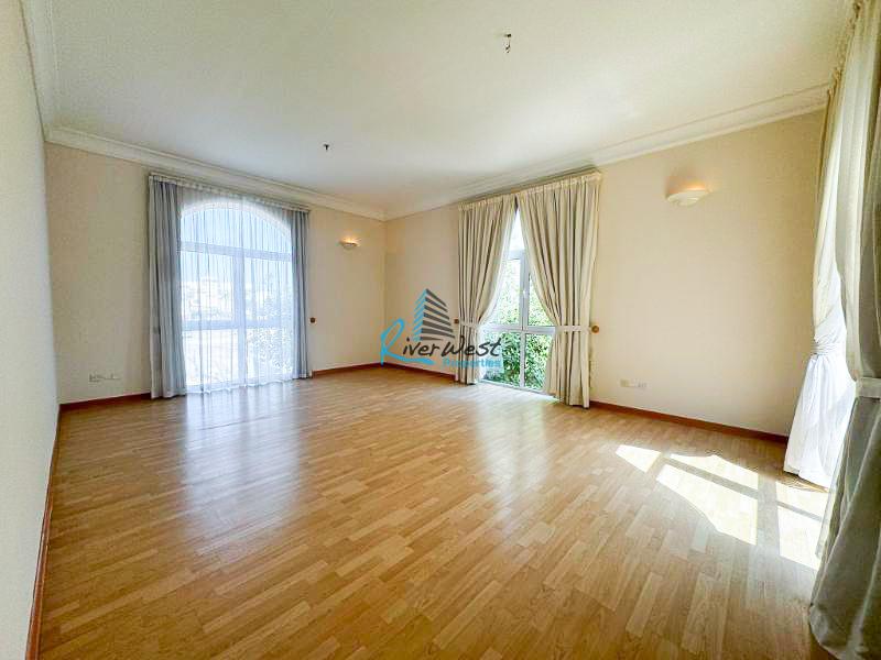 WhatsApp Image 2025-07-28 at 16.16.03