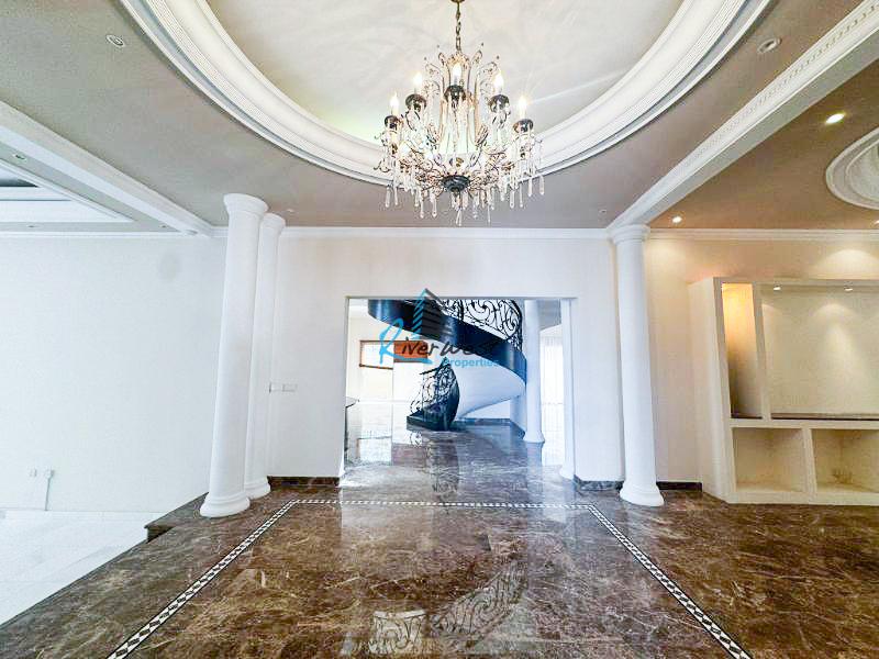 WhatsApp Image 2025-07-28 at 16.16.08