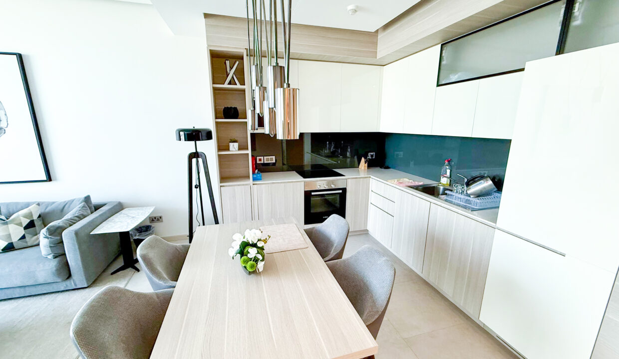 6333c780-67ef-4f67-bff7-a91c1ba51dcc