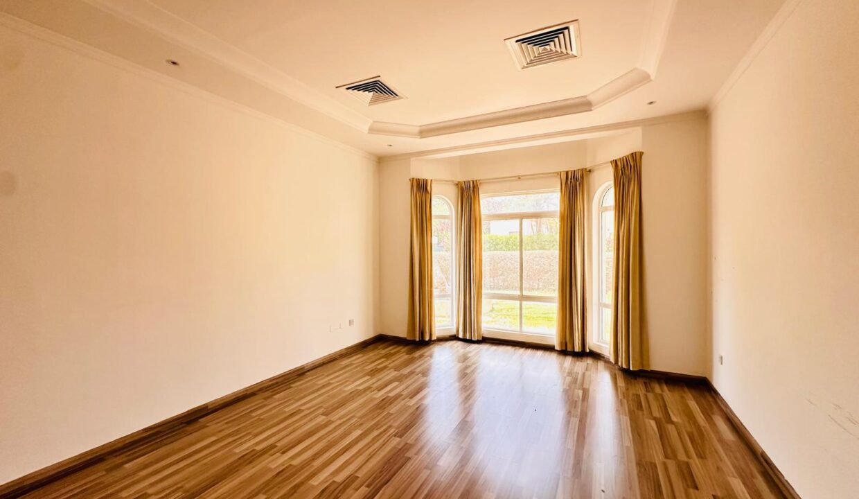 WhatsApp Image 2025-08-04 at 11.16.14 (4)