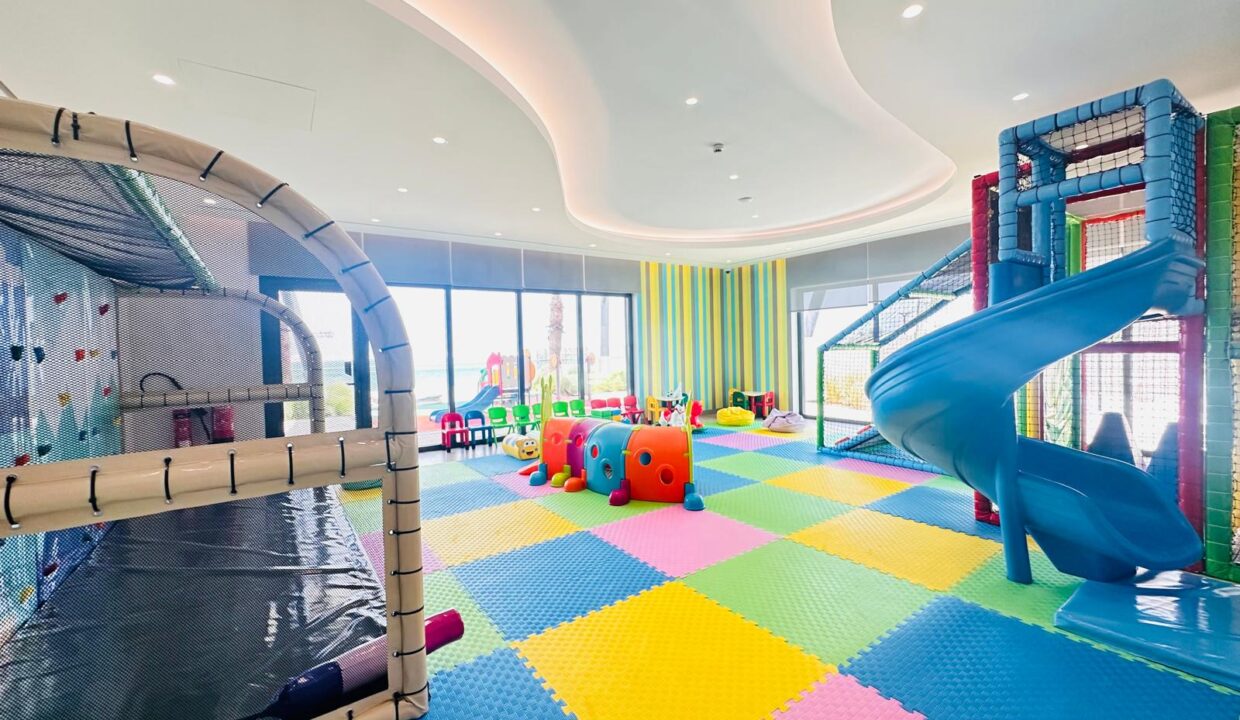 WhatsApp Image 2025-08-06 at 12.45.49 (17)