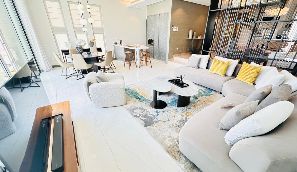 WhatsApp Image 2025-08-06 at 12.45.49 (5)