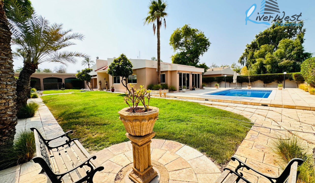 WhatsApp Image 2025-08-14 at 14.50.46 (1)