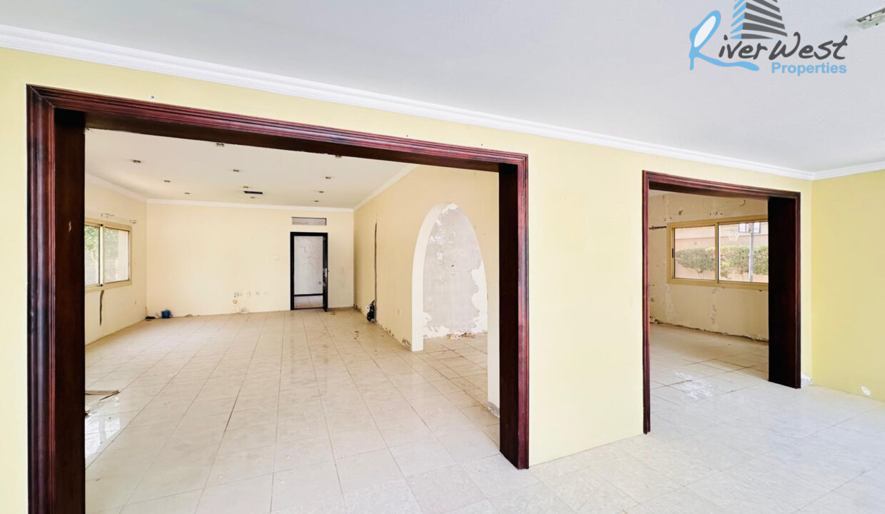 WhatsApp Image 2025-08-14 at 14.50.46 (4)