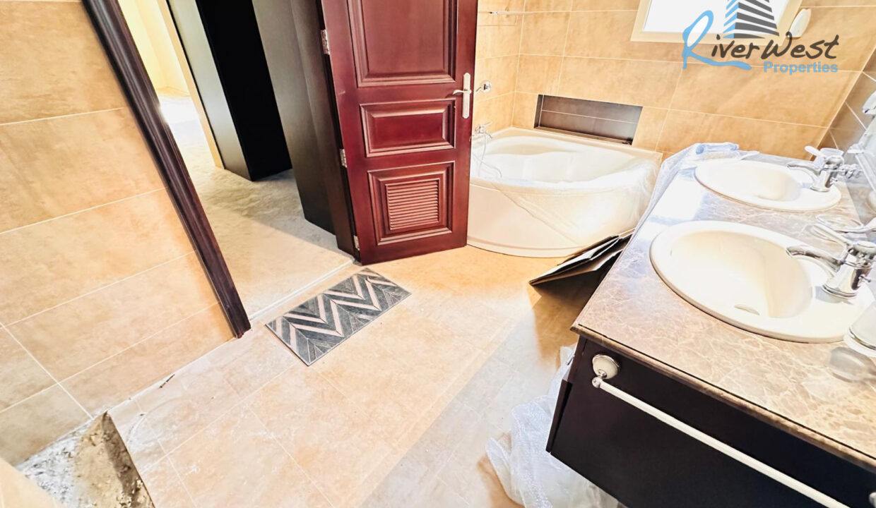 WhatsApp Image 2025-08-14 at 14.50.46 (7)