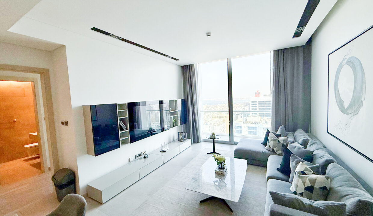 c6c01924-c7fe-4165-8d79-16f2c16a3ddd