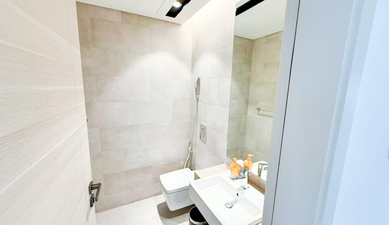 f099e554-04e7-4d92-a3fa-0dc6837b8335