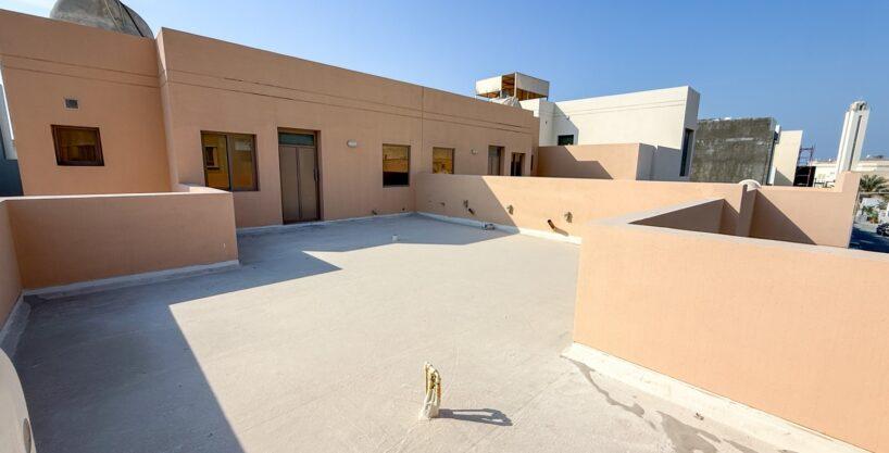 Brand new 4 bedroom house in Busaiteen exterior view