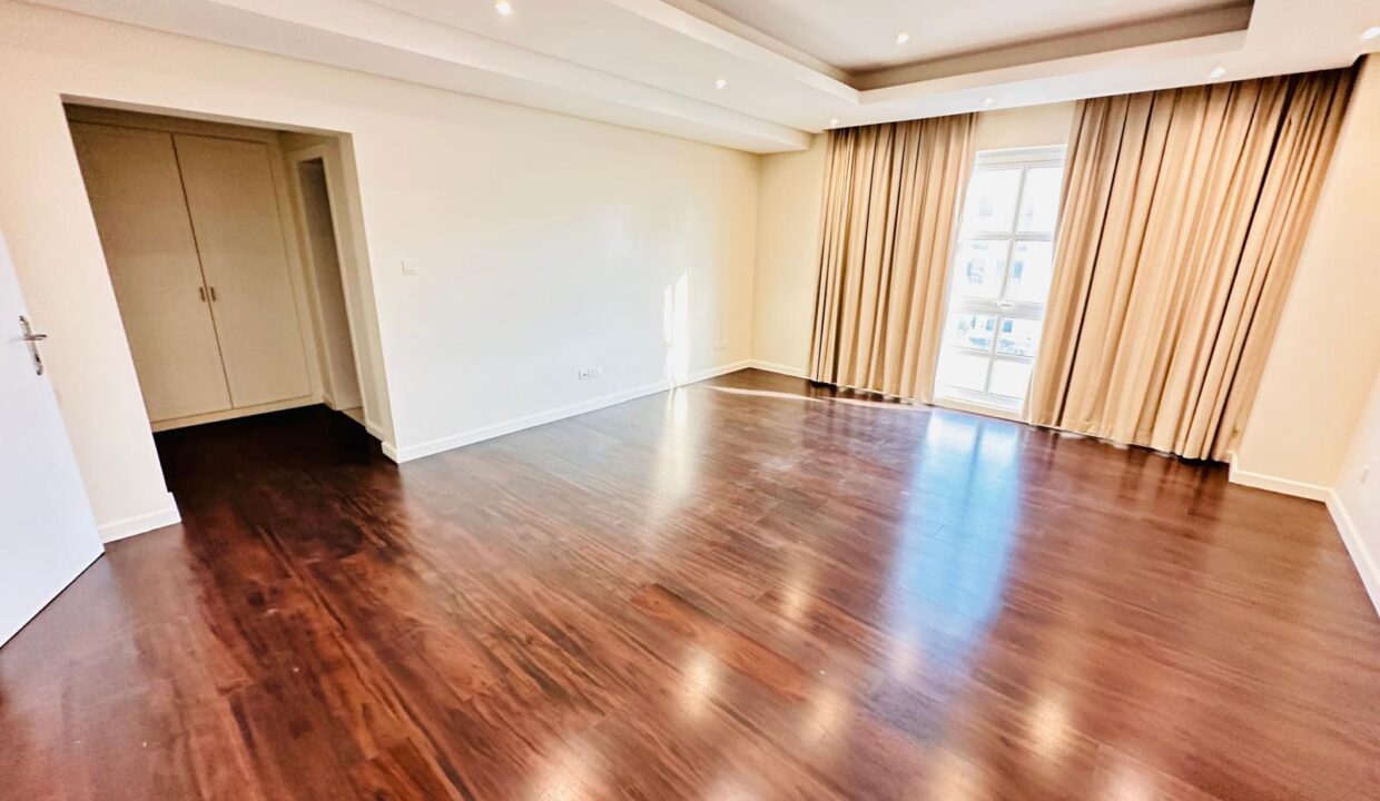 WhatsApp Image 2025-11-04 at 12.24.32_6c0496f7