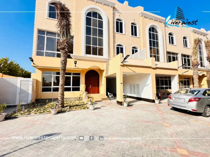 5 bedroom townhouse for rent in jasra