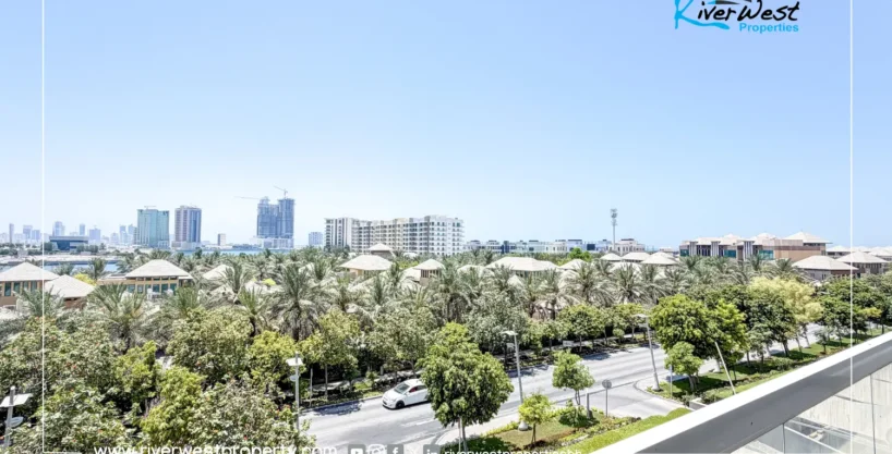 3 Bedroom Apartment for Sale in Reef Island