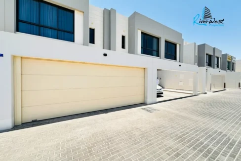 New 4 Bedroom Villa for Rent in Salmaniya