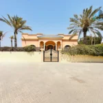 4 Bedroom Family Villa in Saar