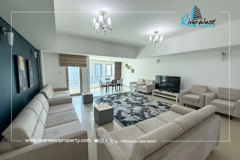 Spacious Apartment with Two Balconies