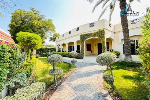 3 Bedroom Compound Villa for Rent in Saar