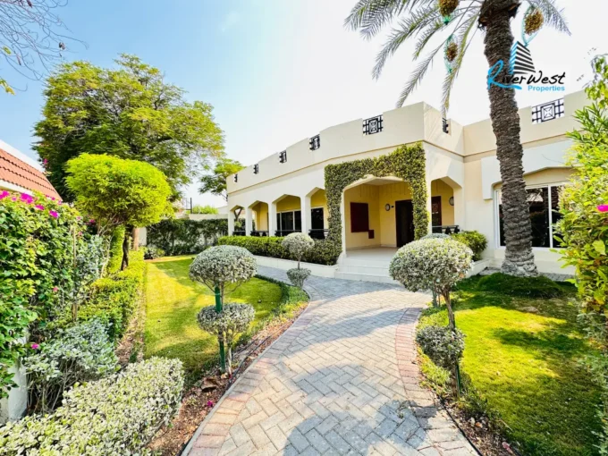 3 Bedroom Compound Villa for Rent in Saar