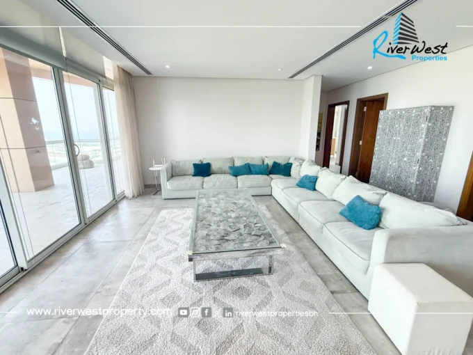 Luxury 4 Bedroom Penthouse for Rent in Reef Island