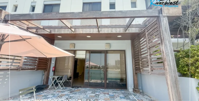 3 Bedroom Beachfront Villa for Rent in Amwaj