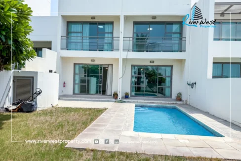 4 Bedroom Beachfront Villa in Amwaj Tala
