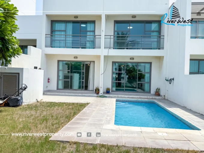 4 Bedroom Beachfront Villa in Amwaj Tala