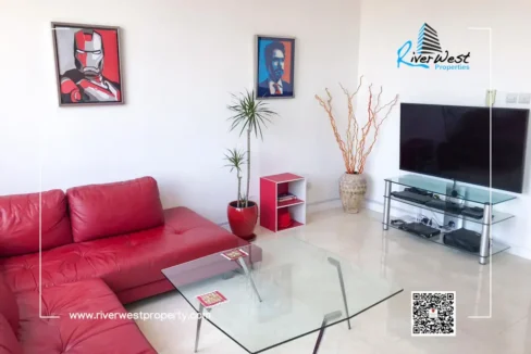 Terrace balcony with canal view in Amwaj