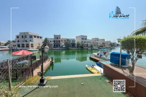 house for rent in Floating City